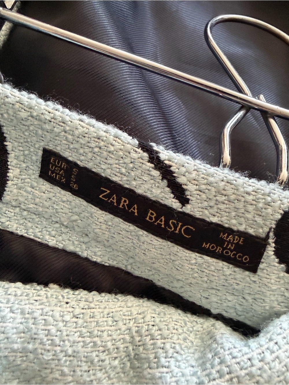 Zara Two-Piece Floral Jacquard Skirt Suit in Light Blue and Black - Picture 3 of 4